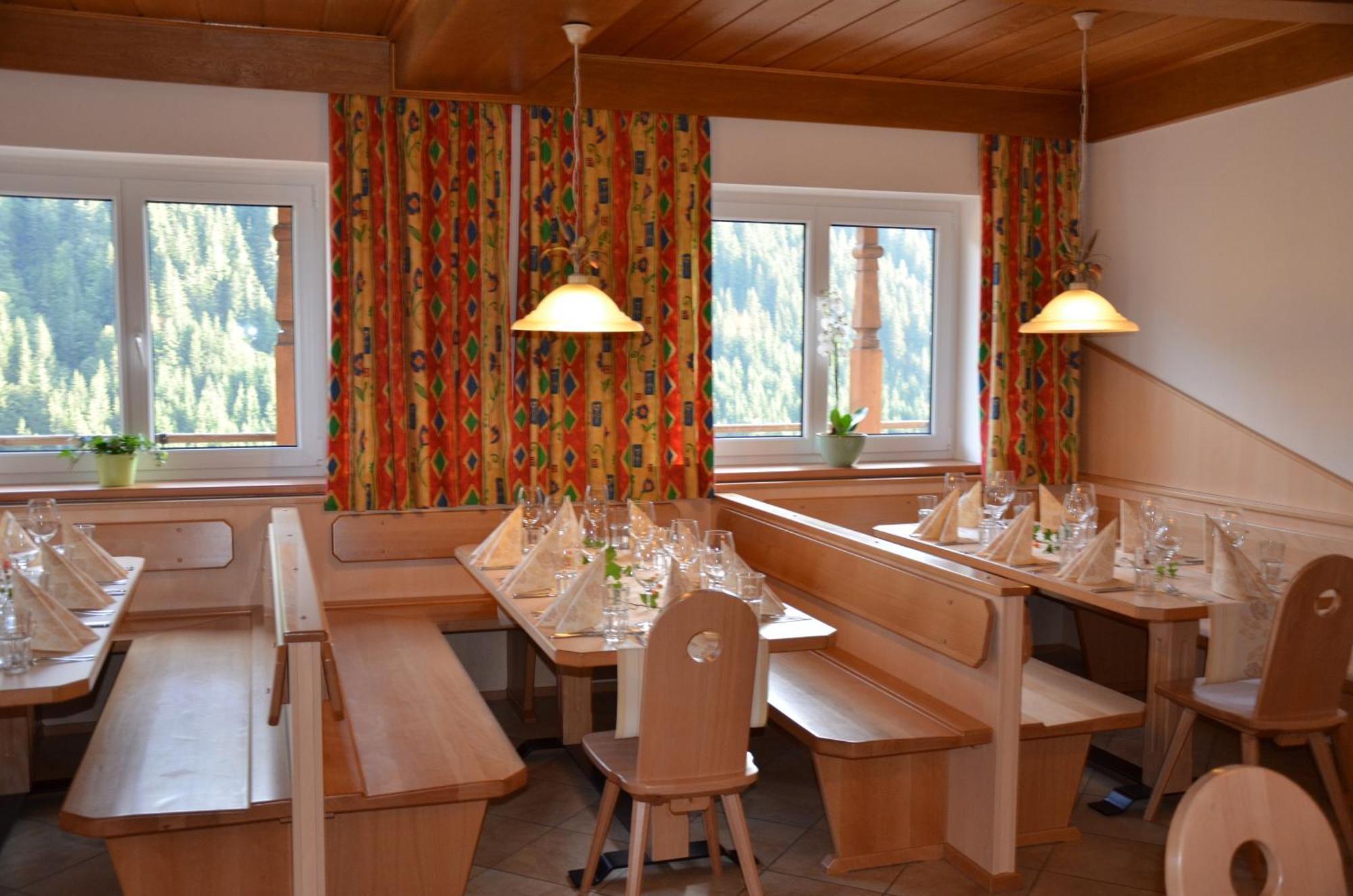 Ski In-Ski Out - Gaestehaeuser Saalbach-Hinterglemm - Wallegghof Christianhof מראה חיצוני תמונה